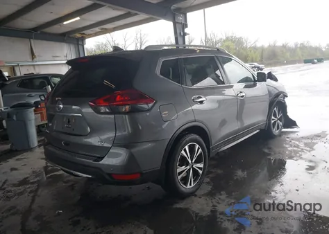 2019 Nissan Rogue Sv z USA, uszkodzony, nr VIN 5N1AT2MT7KC784380